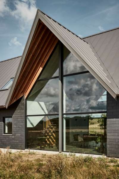 Jow jow – dee’ stålprofiler på vendelbomål’sk og dee’ mousi, Hjabelundvej 49, 9830 Tårs